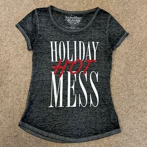 Get ready for the holidays with this cute T shirt